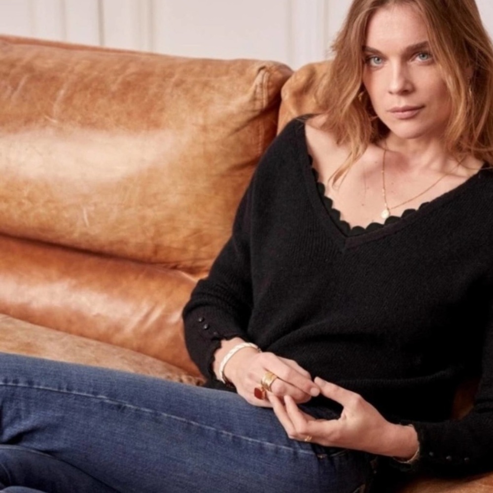 Sezane Black V-Neck Sweater